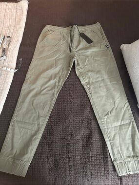 Silver Men's Olive Green Jogger Pants size medium